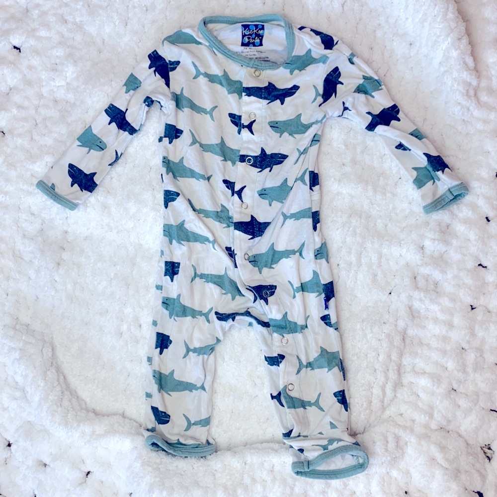 Kickee Pants Shark Footie. 3-6 months. Good condition.